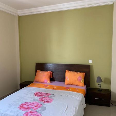 Appartement A Residence De La Paix Dakar Buitenkant foto