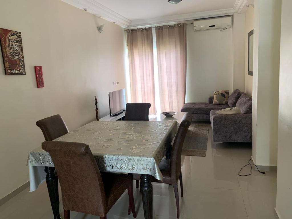 Appartement A Residence De La Paix Dakar Buitenkant foto